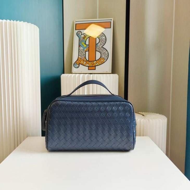 Picture of Bottega Veneta Handbags _SKUfw184066073fw
